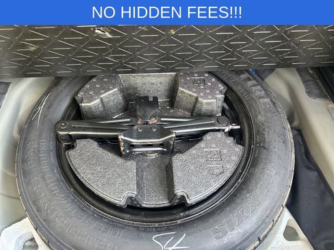 Used 2022 Toyota RAV4 LE FWD image 11