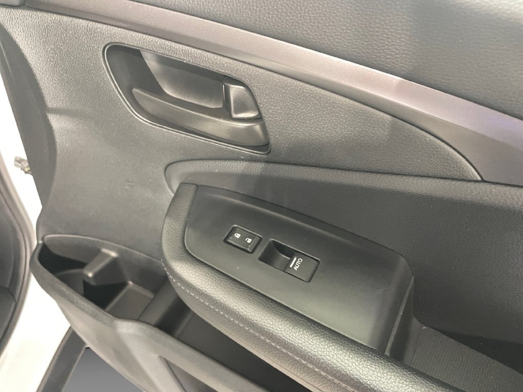 Certified 2025 Honda Passport EX-L image 13