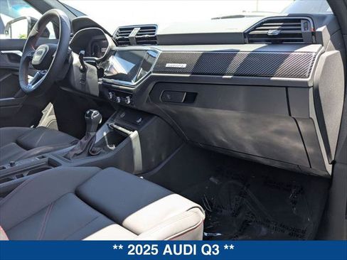 Used 2025 Audi Q3 2.0T Premium Plus AWD/4WD image 23