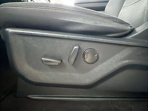 Certified 2022 Ford F150 XLT w/ Equipment Group 302A High image 12