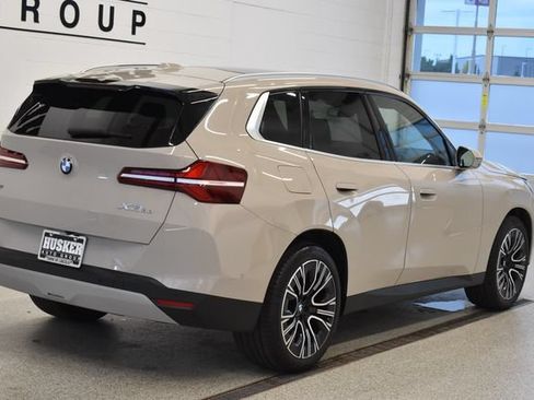 Used 2025 BMW X3 xDrive30i w/ Premium Package AWD/4WD image 4