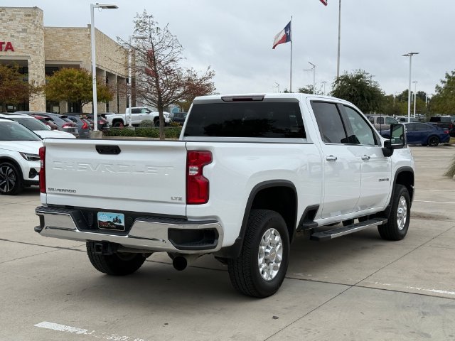 Used 2022 Chevrolet Silverado 2500 LTZ w/ Z71 Off-Road Package AWD/4WD image 5