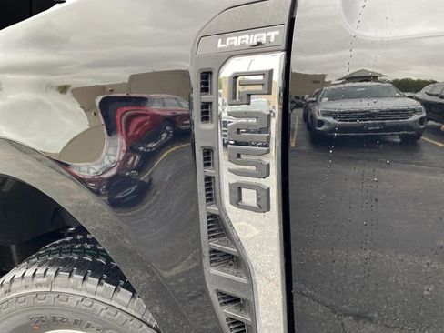 New 2026 Ford F250 Lariat w/ FX4 Off-Road Package image 36