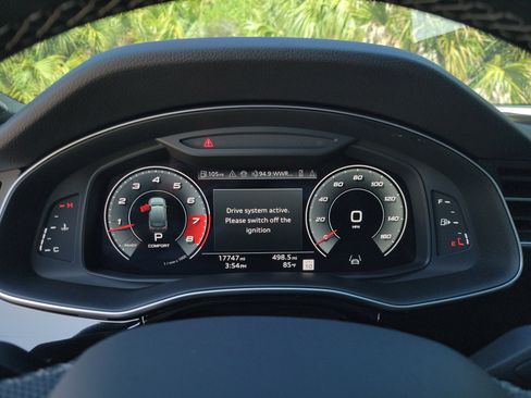 Certified 2024 Audi SQ7 Premium Plus w/ Executive Package image 30