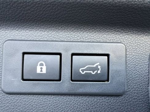 Used 2023 Subaru Forester Premium image 23