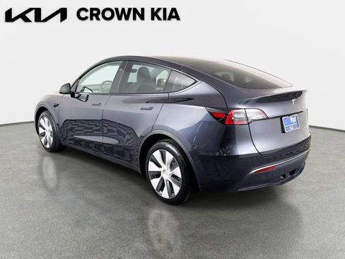 Used 2024 Tesla Model Y Long Range AWD/4WD image 8