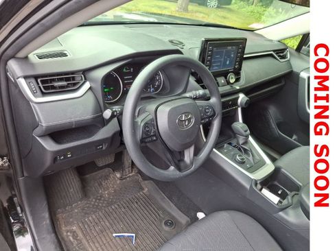 Used 2022 Toyota RAV4 XLE w/ Convenience Package AWD/4WD image 10