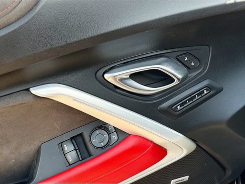 Used 2021 Chevrolet Camaro ZL1 RWD image 18