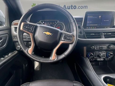 Used 2021 Chevrolet Suburban High Country w/ Premium Package AWD/4WD image 8