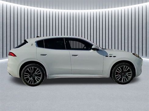 Certified 2024 Maserati Grecale GT image 5