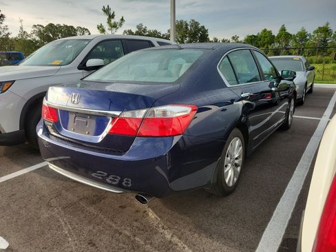 Used 2013 Honda Accord EX image 10
