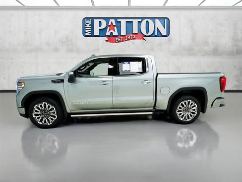 Used 2025 GMC Sierra 1500 Denali Ultimate AWD/4WD image 4