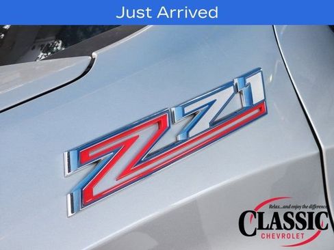 Used 2019 Chevrolet Silverado 1500 LT w/ Texas Edition image 13