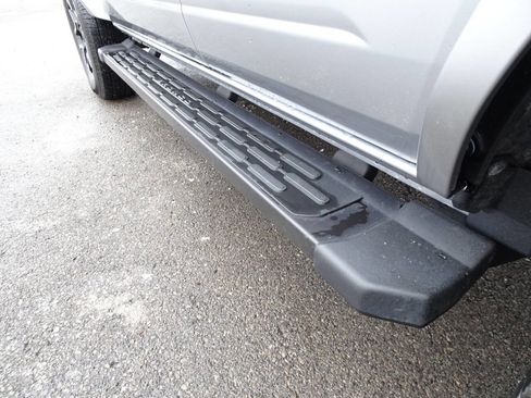 Used 2022 Ford Bronco Outer Banks image 12