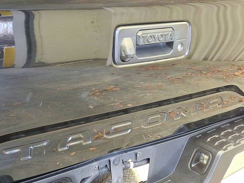 Used 2016 Toyota Tacoma SR5 image 24