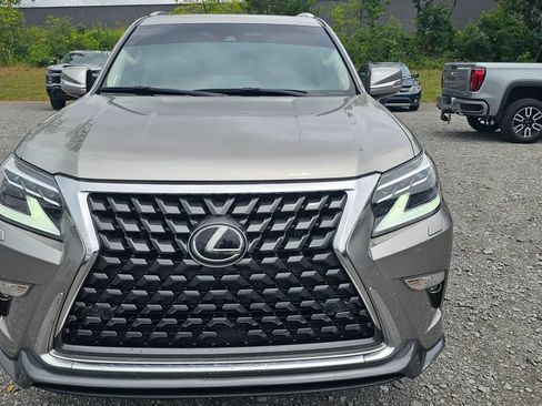 Used 2023 Lexus GX 460 Premium AWD/4WD image 2