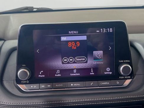 Used 2022 Nissan Rogue SV image 16