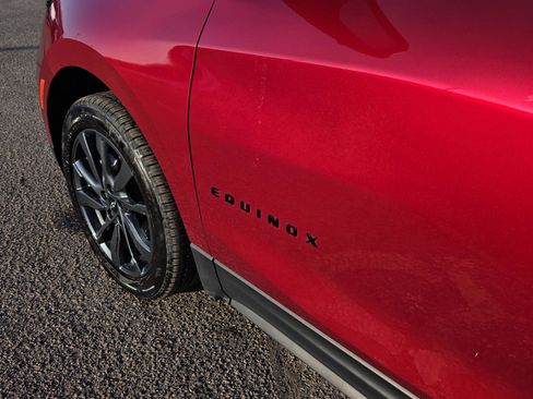 Used 2023 Chevrolet Equinox RS w/ RS Leather Package image 34