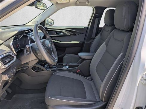Used 2021 Chevrolet TrailBlazer LT FWD image 15