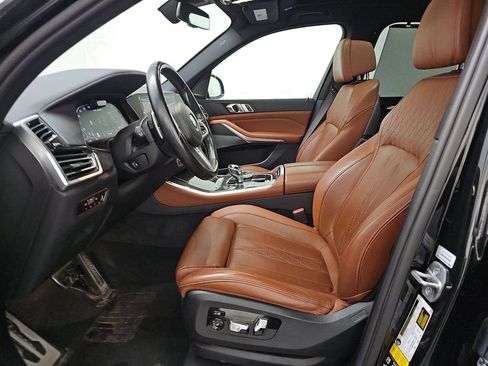 Used 2022 BMW X5 M50i AWD/4WD image 3
