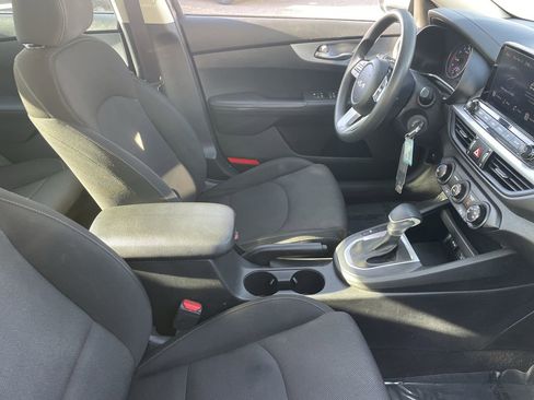 Used 2023 Kia Forte LXS image 11