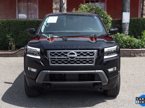 Used 2024 Nissan Frontier SL w/ Technology Package image 3