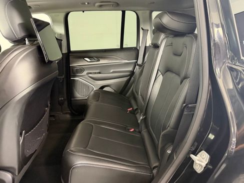 Used 2023 Jeep Grand Cherokee 4WD 4xe w/ Luxury Tech Group II image 26