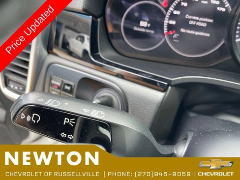 Used 2019 Porsche Cayenne AWD/4WD image 17