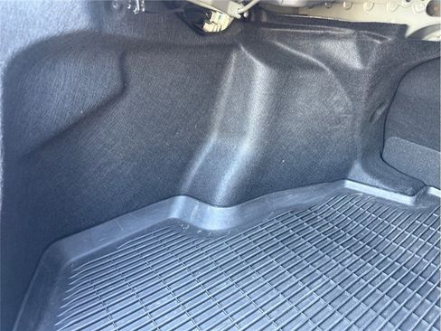 Used 2024 Toyota Corolla XLE image 40