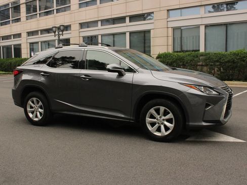 Used 2017 Lexus RX 350 AWD w/ Premium Package image 2