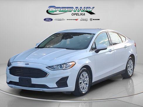 Used 2020 Ford Fusion S FWD image 3