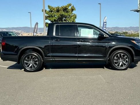 Used 2021 Honda Ridgeline Sport image 3