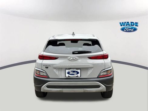 Used 2022 Hyundai Kona SE image 6