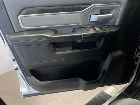 Used 2022 RAM 2500 Big Horn w/ Cold Weather Group image 22