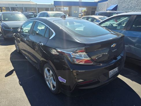 Used 2018 Chevrolet Volt LT image 4