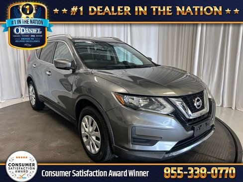 Used 2017 Nissan Rogue S w/ S Appearance Package AWD/4WD image 1