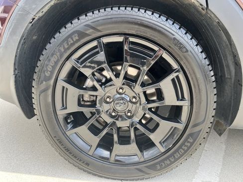 Used 2021 Kia Telluride SX w/ Nightfall Edition Package AWD/4WD image 18