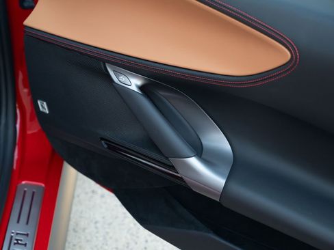 Used 2024 Ferrari SF90 Spider image 50