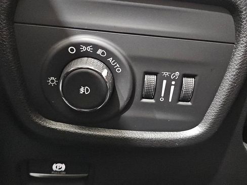 Used 2021 Jeep Grand Cherokee L Limited image 28