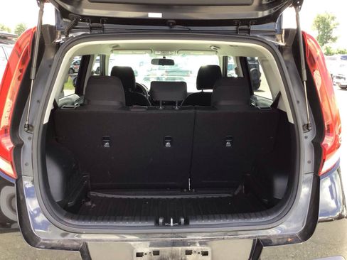 Used 2022 Kia Soul LX FWD image 4