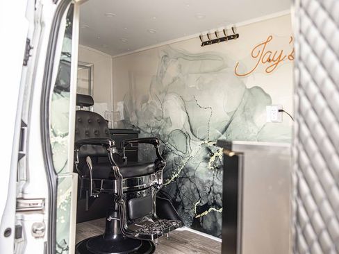 Used 2023 Ford Transit 350 148 High Roof Extended image 27