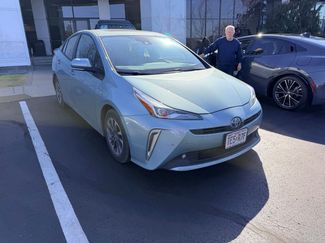 Used 2022 Toyota Prius Limited w/ Premium Convenience Package video 1