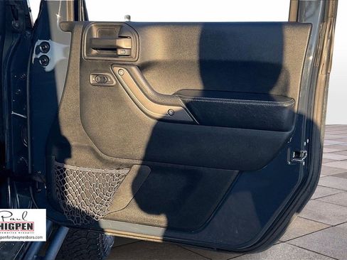 Used 2018 Jeep Wrangler Unlimited Sport image 23