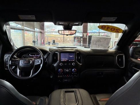 Used 2019 GMC Sierra 1500 AT4 w/ Off Road Performance Package AWD/4WD image 27