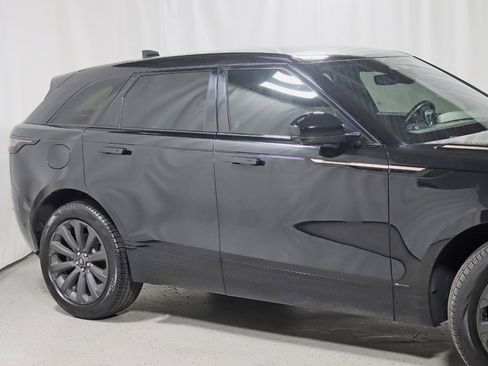 Used 2021 Land Rover Range Rover Velar R-Dynamic S image 3
