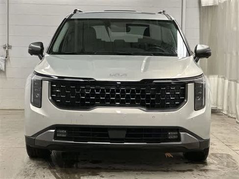 Used 2025 Kia Carnival SX image 22