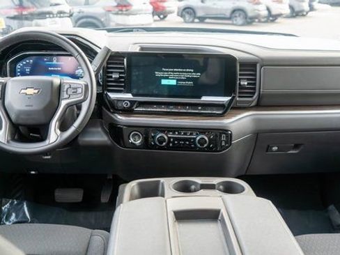 Used 2023 Chevrolet Silverado 1500 LT AWD/4WD image 14