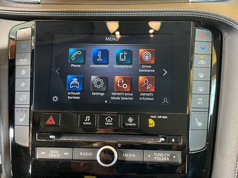 Used 2023 INFINITI QX50 Luxe AWD/4WD image 7