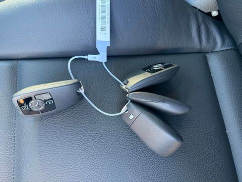 Used 2025 Mercedes-Benz Sprinter 2500 image 22