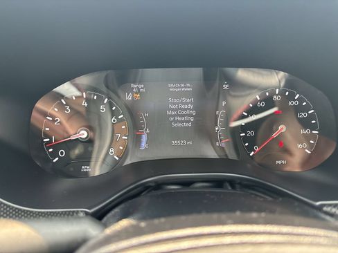 Used 2025 Jeep Compass Trailhawk AWD/4WD image 19